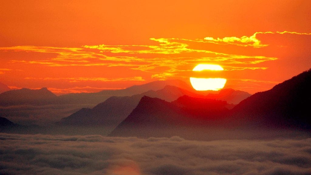 Sunrise Day Hiking - Private Day Tour
